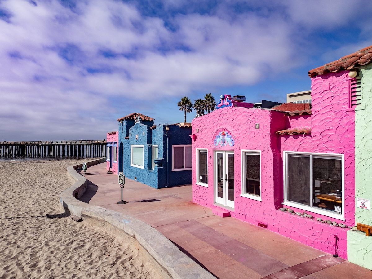 Exterior image 2