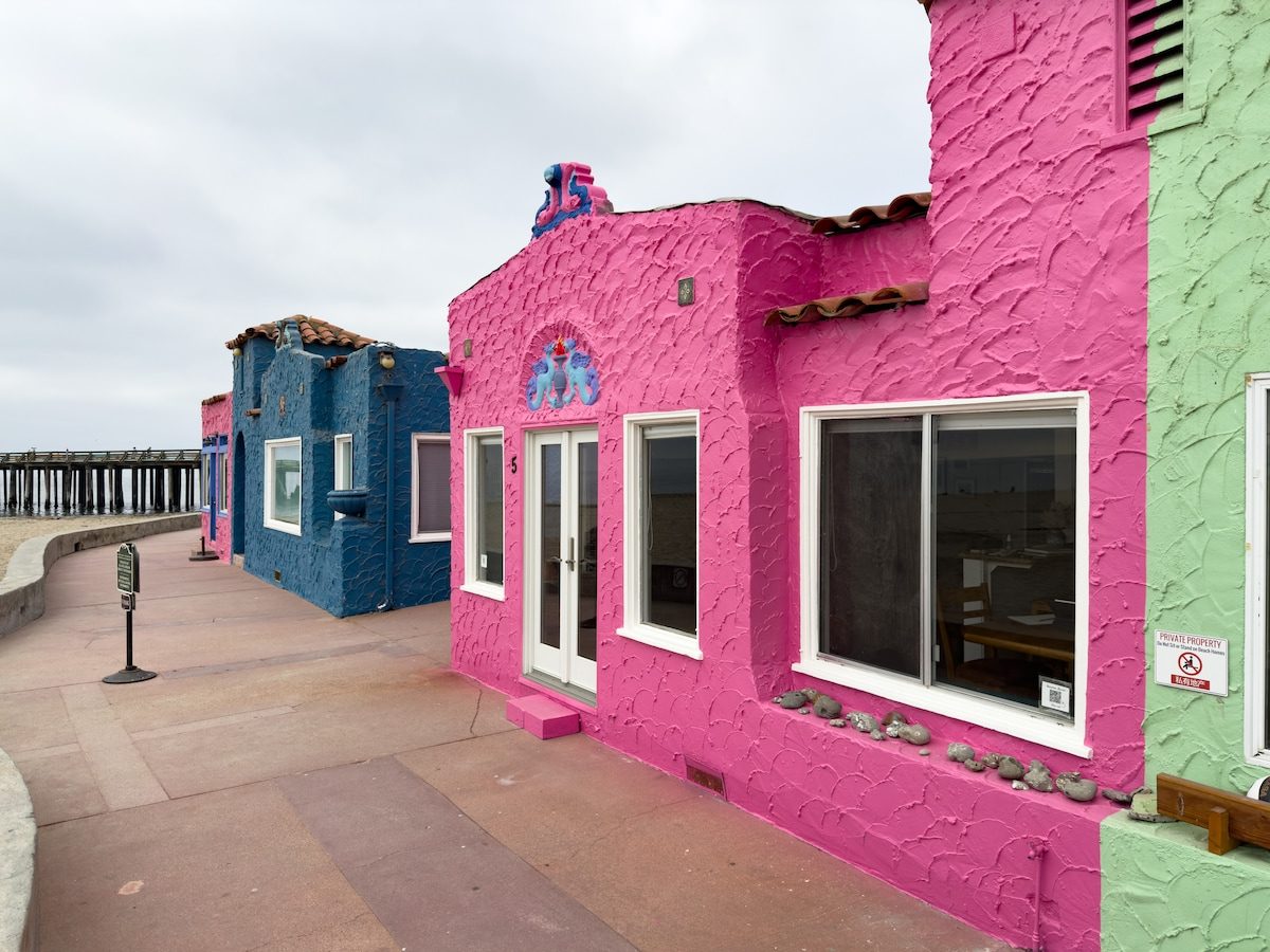 Exterior image 5